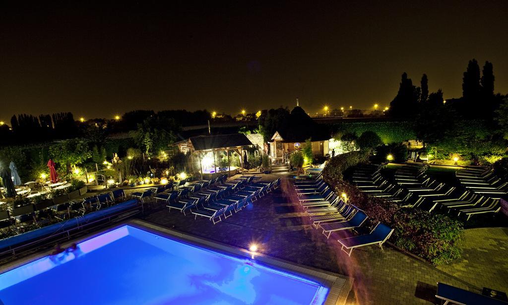Hotel Thermen Dilbeek Exteriér fotografie